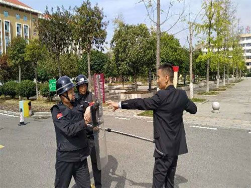 湖南保安服務,墻外高空清洗服務,湖南保利天創物業發展有限公司