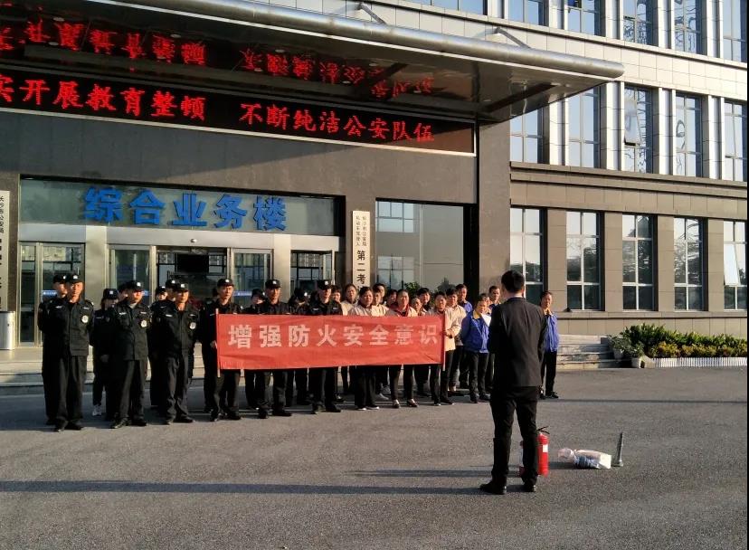 湖南保安服務,墻外高空清洗服務,湖南保利天創物業發展有限公司