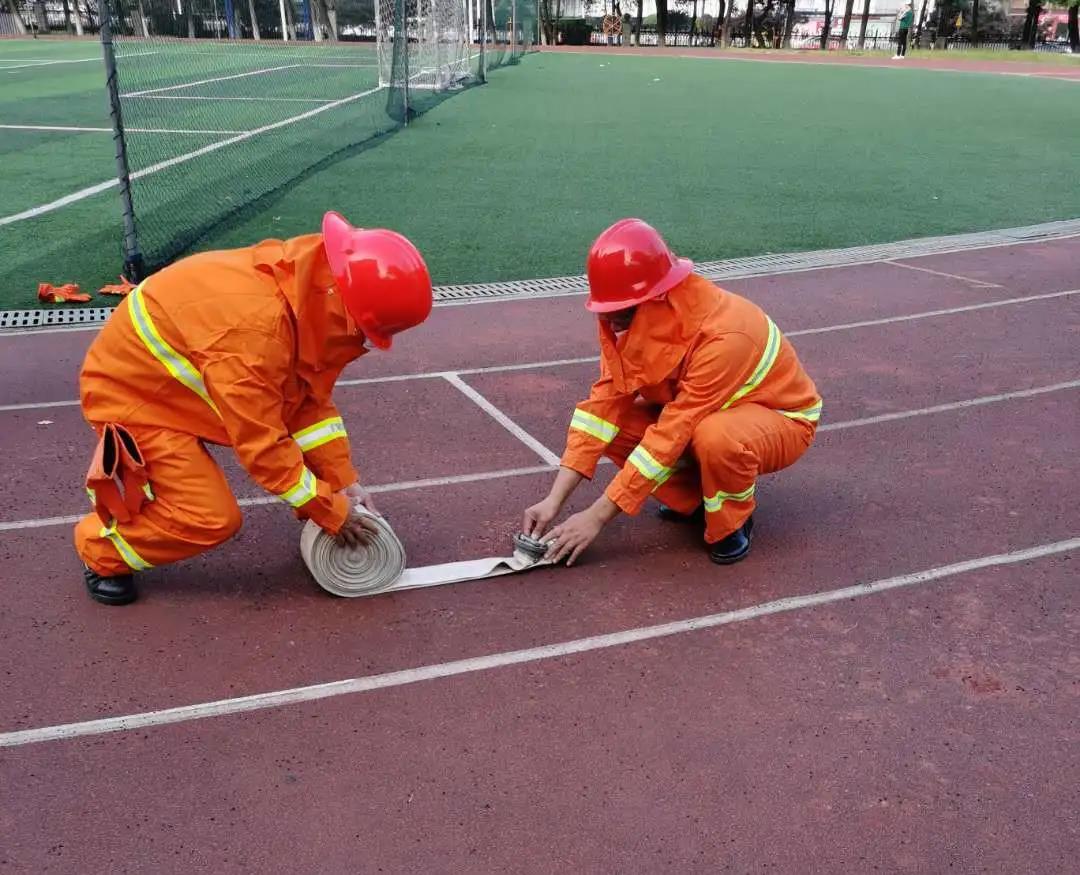 湖南保安服務,墻外高空清洗服務,湖南保利天創物業發展有限公司 湖南保安服務,墻外高空清洗服務,湖南保利天創物業發展有限公司