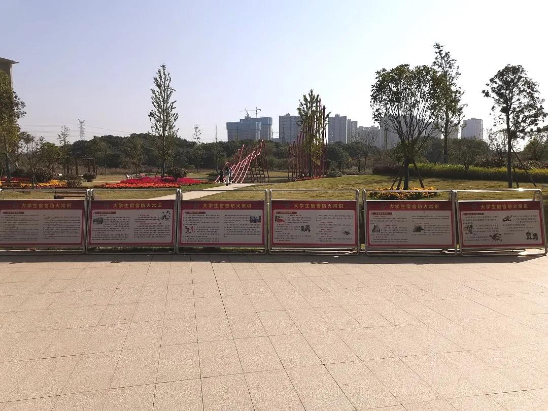 湖南保安服務,墻外高空清洗服務,湖南保利天創物業發展有限公司