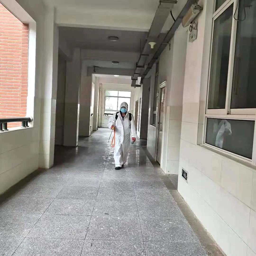 湖南保安服務,墻外高空清洗服務,湖南保利天創物業發展有限公司 湖南保安服務,墻外高空清洗服務,湖南保利天創物業發展有限公司
